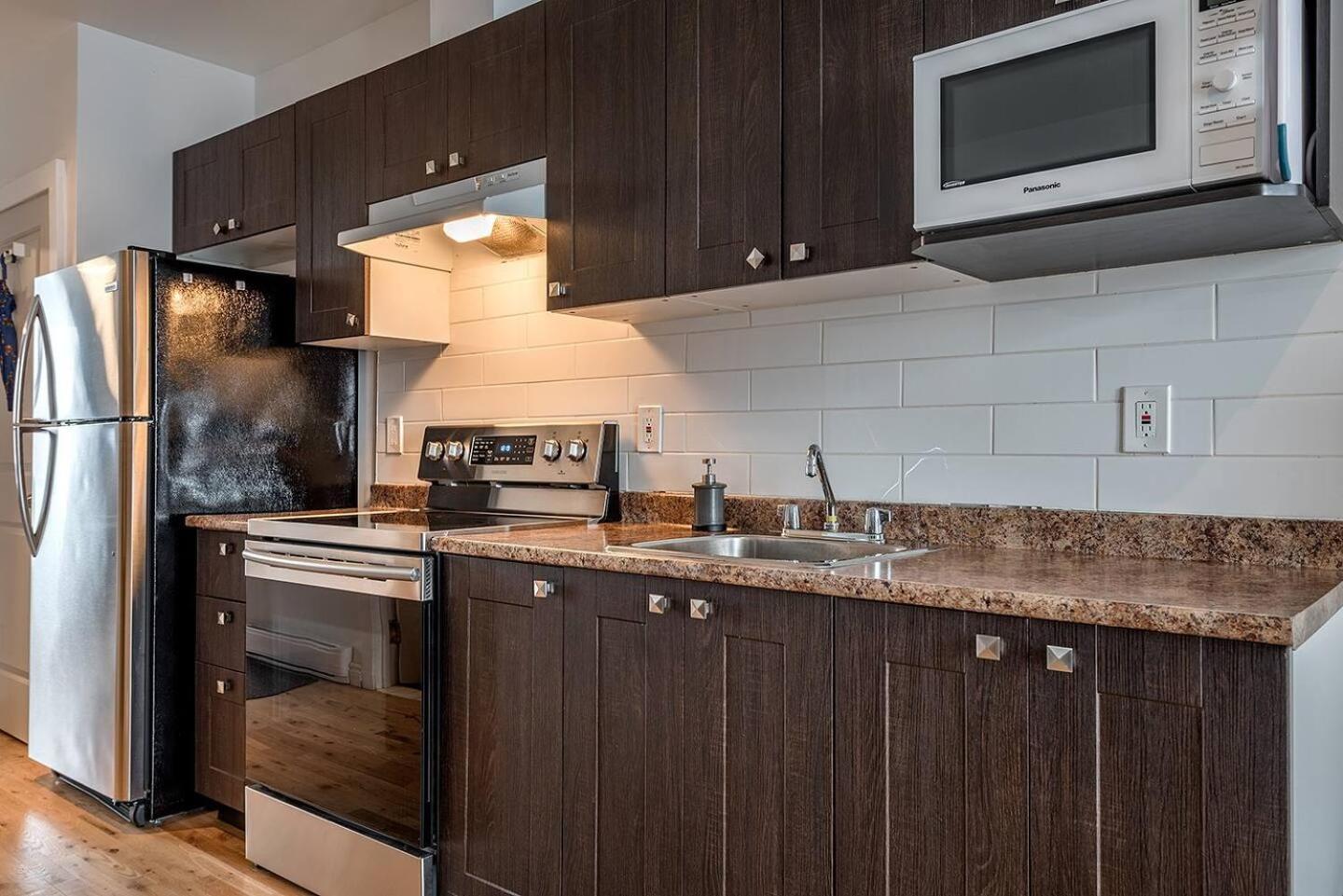 5-Star Prime Location - Bright Condo Montreal Luaran gambar